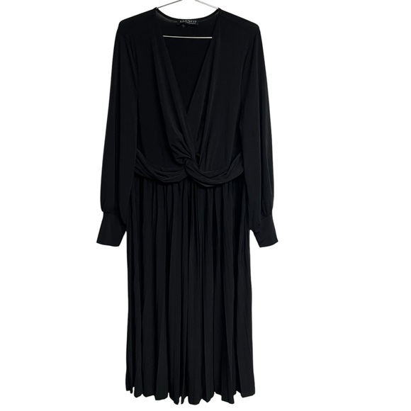 New Eloquii Knot Front Pleated Skirt Dress in Black - Picture 1 of 5